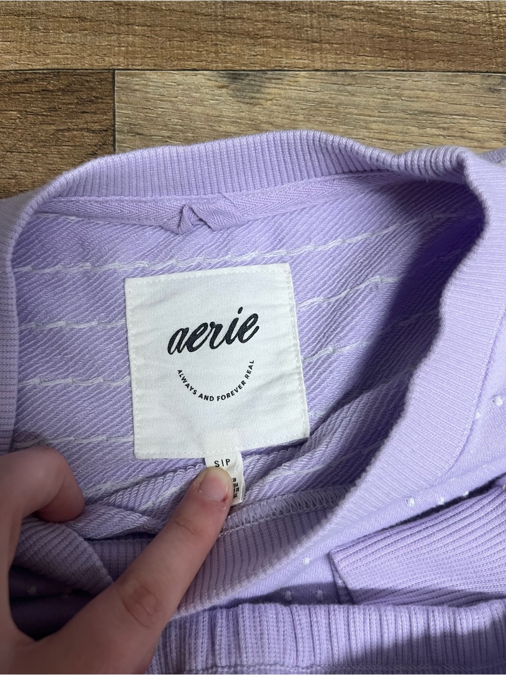 Aerie set - Picture 2 of 2